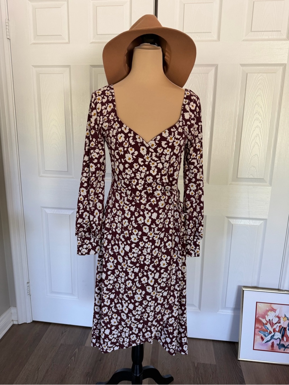 Women’s Floral Long Sleeve Midi Dress in Burgundy
